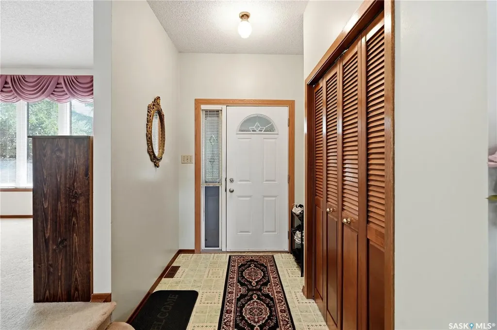 818 Spencer Lane Saskatoon SK S7K 7T5