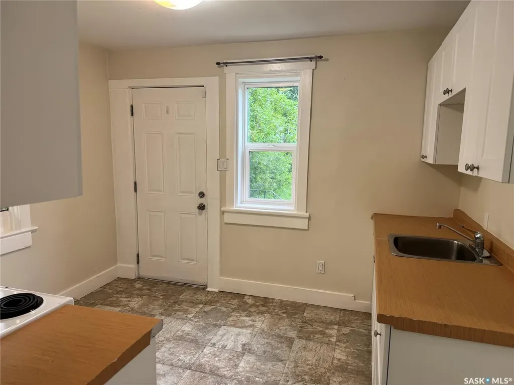 431 G Avenue S Saskatoon SK S7M 1V5