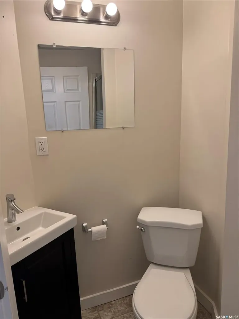 431 G Avenue S Saskatoon SK S7M 1V5