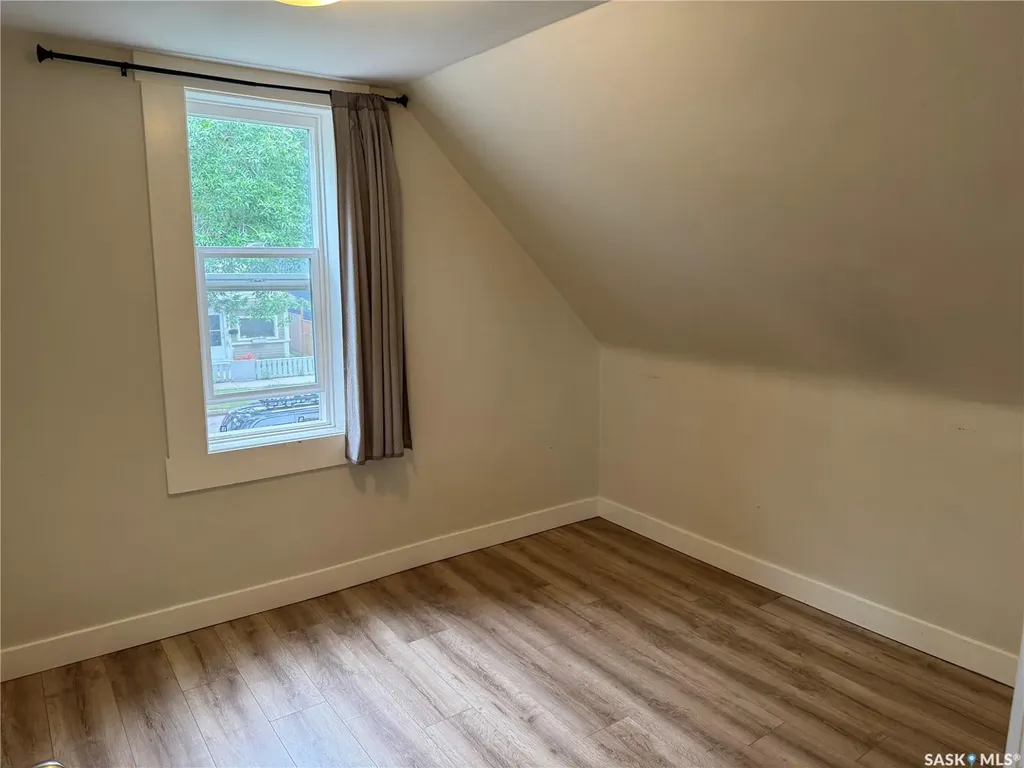 431 G Avenue S Saskatoon SK S7M 1V5