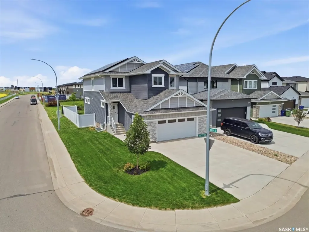 104 Forsey Avenue Saskatoon SK S7W 1C8