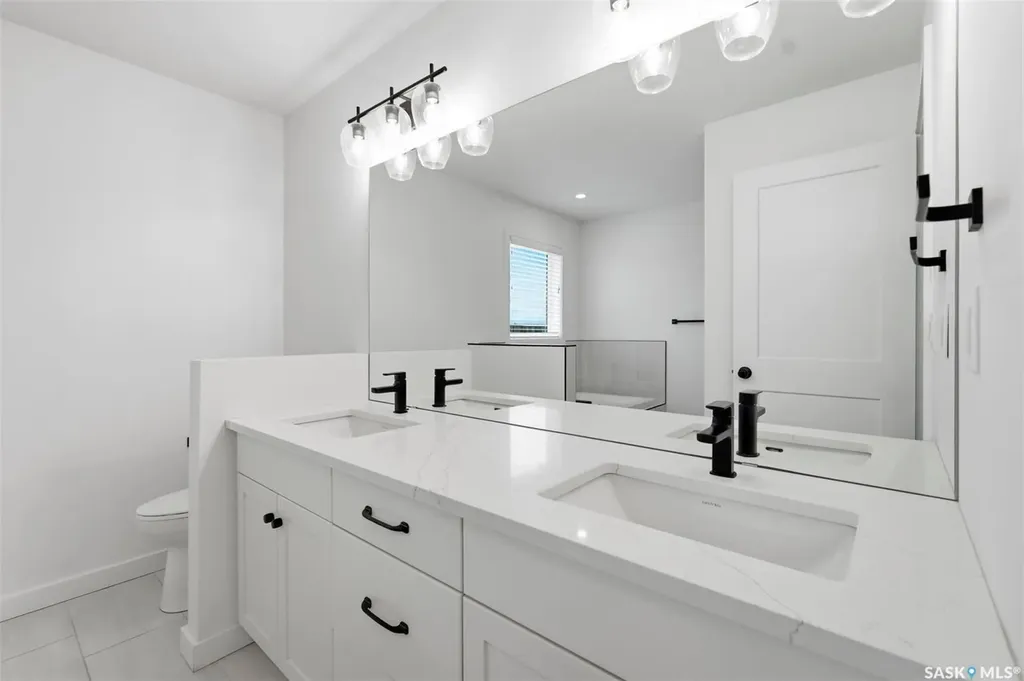 104 Forsey Avenue Saskatoon SK S7W 1C8