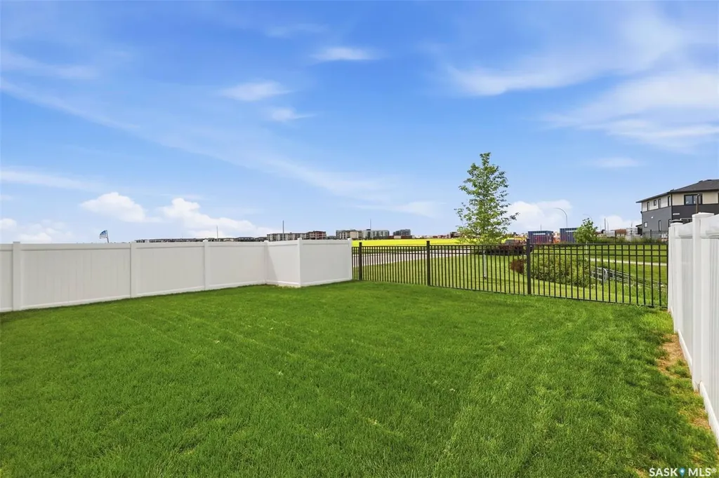 104 Forsey Avenue Saskatoon SK S7W 1C8