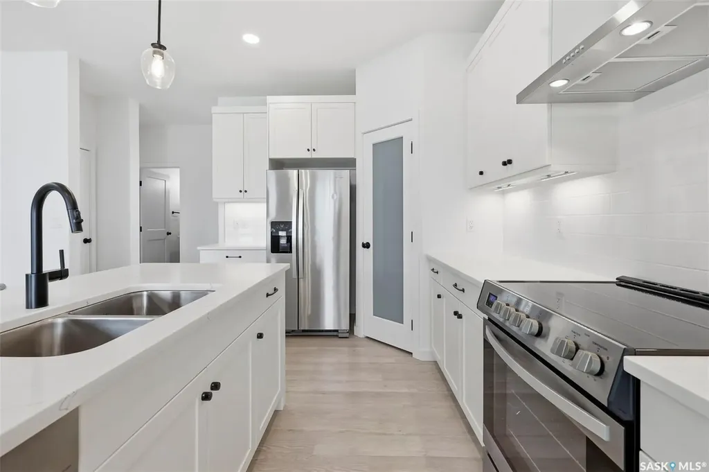 104 Forsey Avenue Saskatoon SK S7W 1C8
