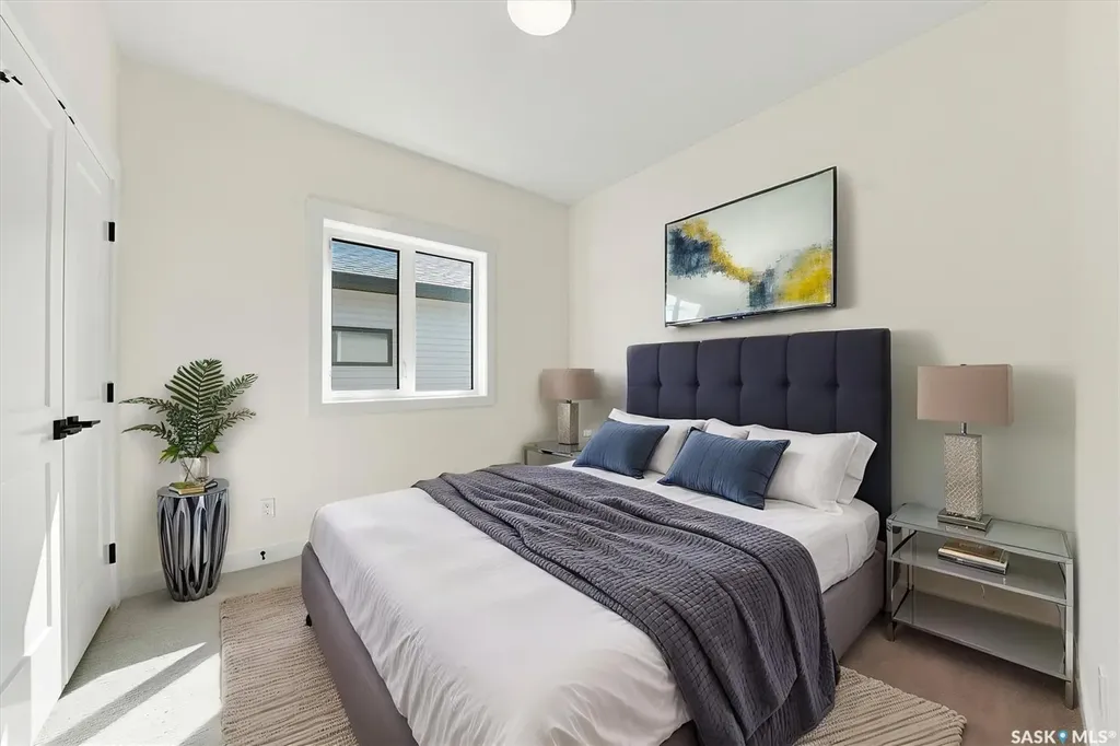 242 Doran Way Saskatoon SK S7H 4N2