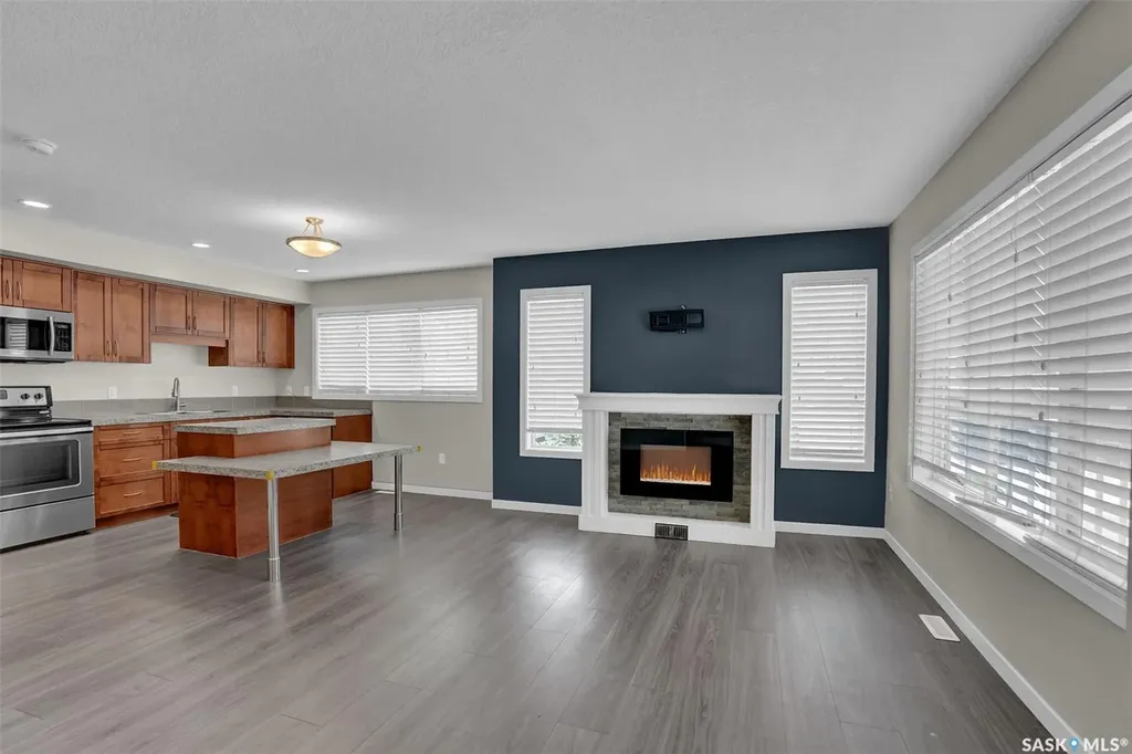 5655 Aerodrome Road Regina SK S4W 0M3