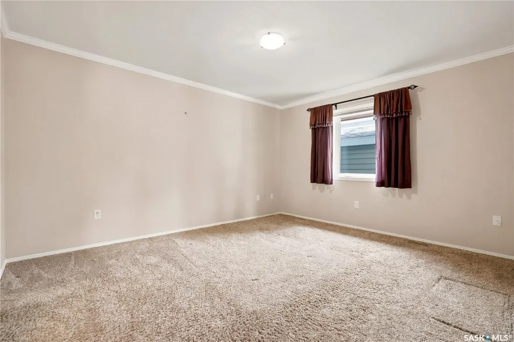 910 1st Street W Assiniboia SK S0H 0B0