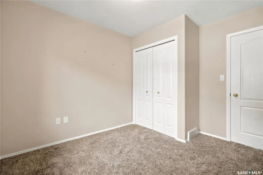 910 1st Street W Assiniboia SK S0H 0B0