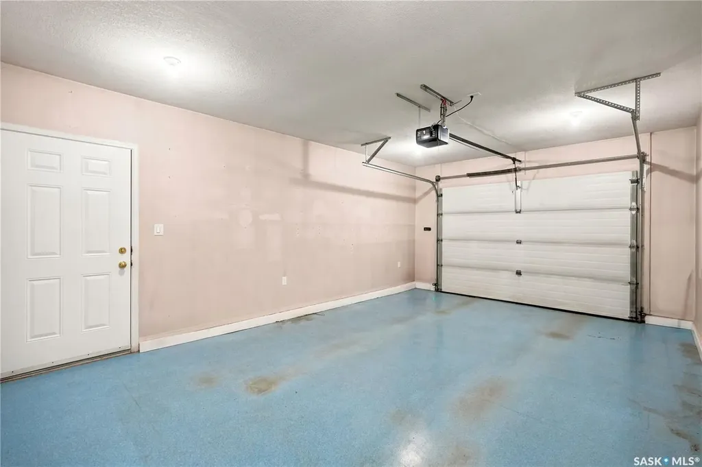 910 1st Street W Assiniboia SK S0H 0B0