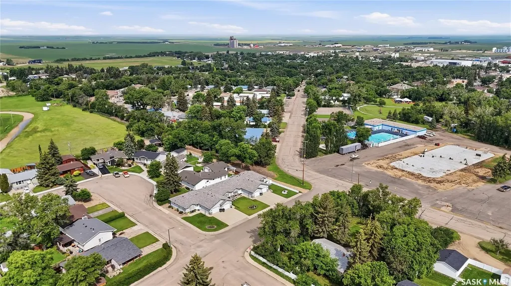 910 1st Street W Assiniboia SK S0H 0B0