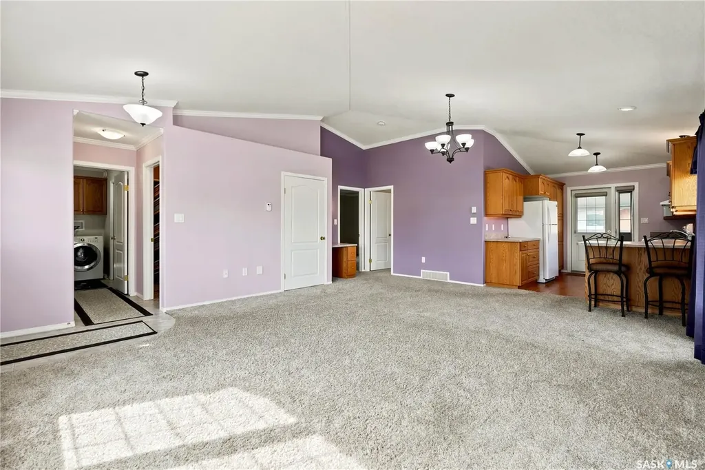 910 1st Street W Assiniboia SK S0H 0B0