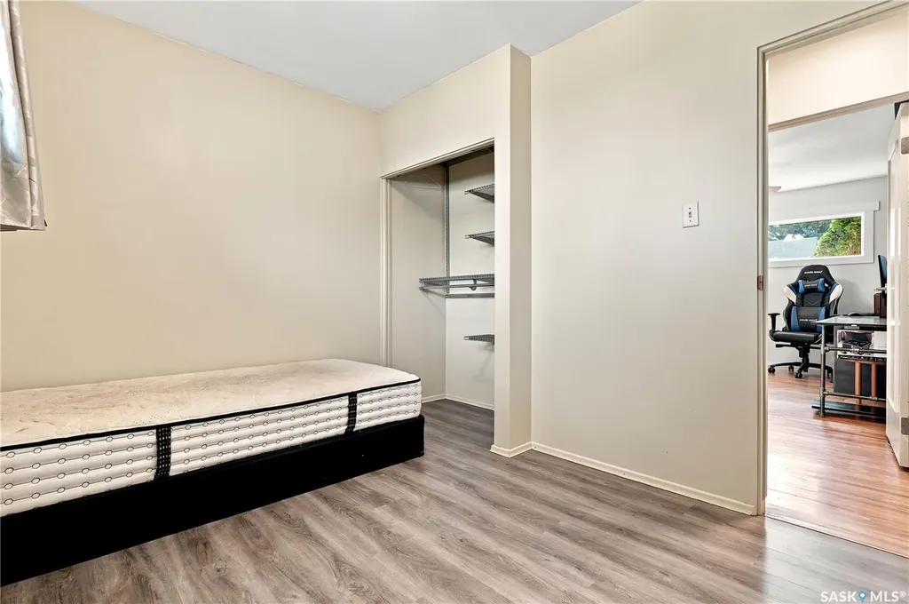 2301 Cairns Avenue Saskatoon SK S7J 1T9