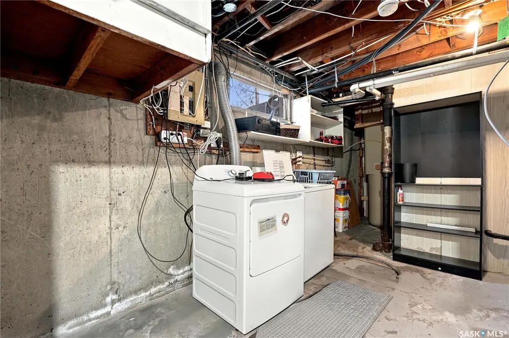 2301 Cairns Avenue Saskatoon SK S7J 1T9