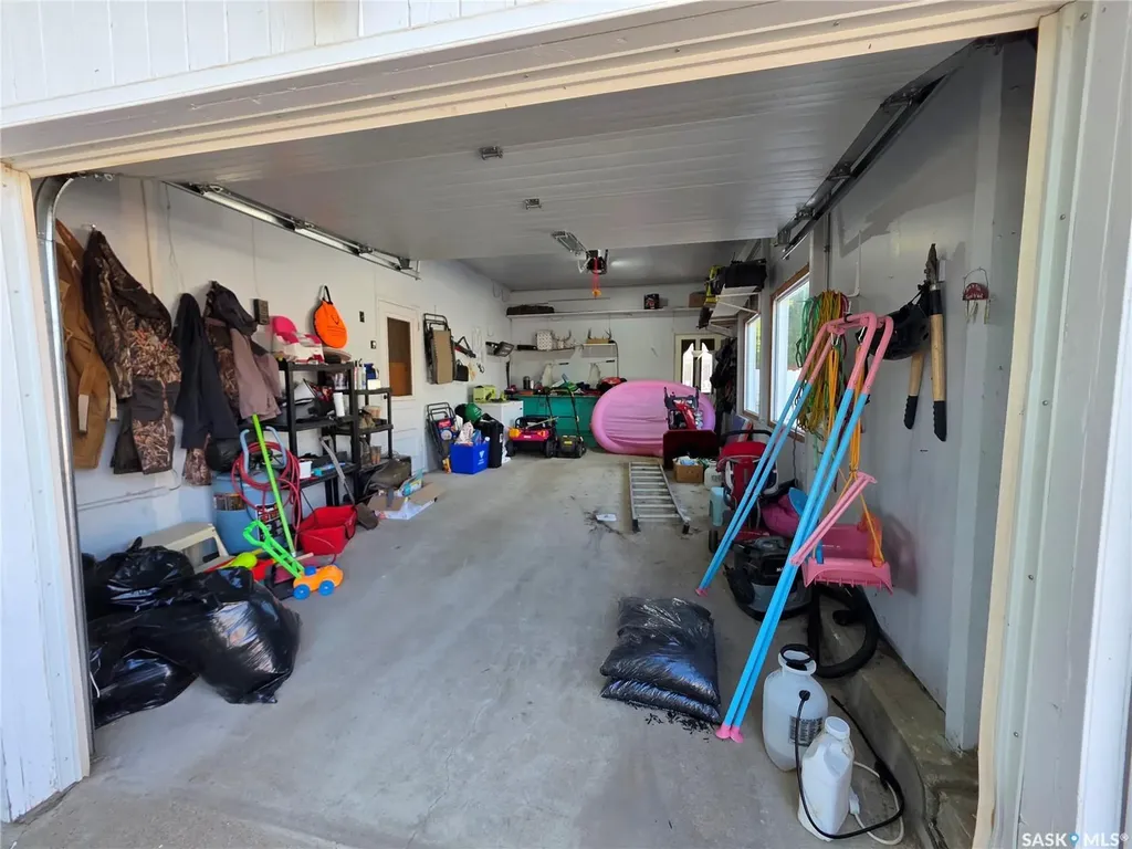 303 13th Avenue NE Swift Current SK S9H 2V9