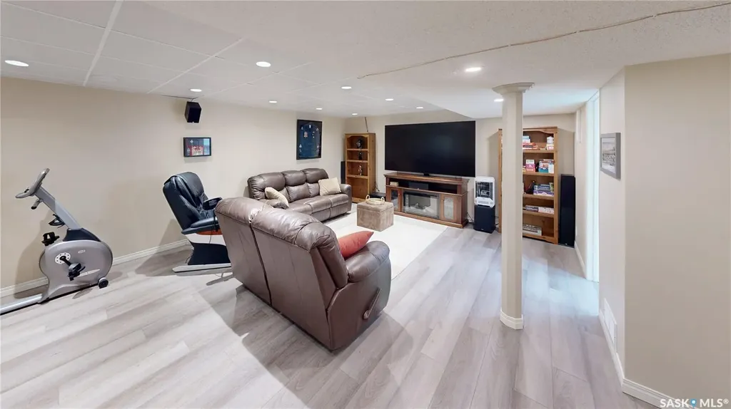 70 Hawkes Avenue Regina SK S4X 1B4