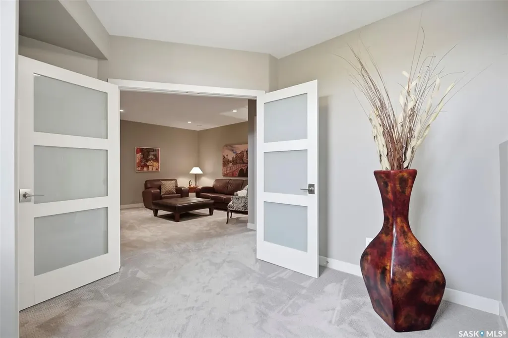 154 Flegel Court Saskatoon SK S7V 0B9