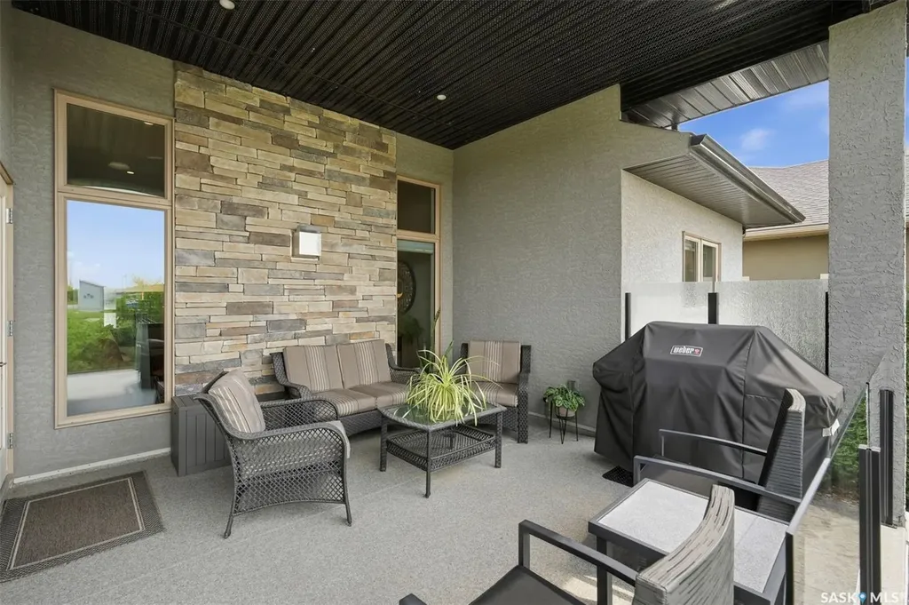 154 Flegel Court Saskatoon SK S7V 0B9