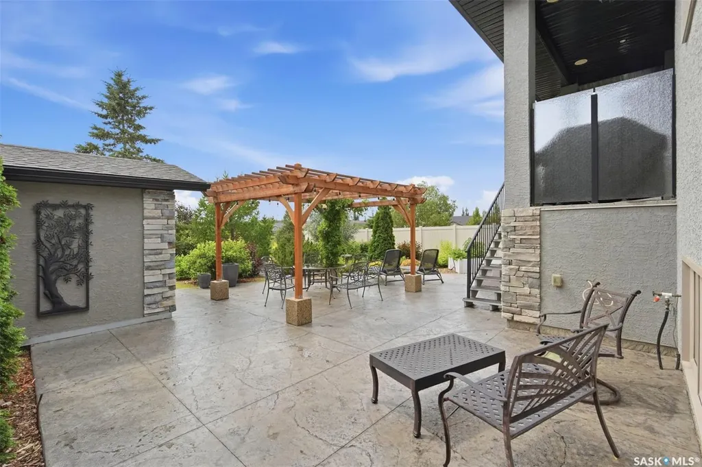 154 Flegel Court Saskatoon SK S7V 0B9