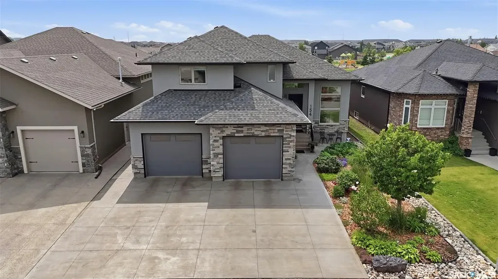 154 Flegel Court Saskatoon SK S7V 0B9