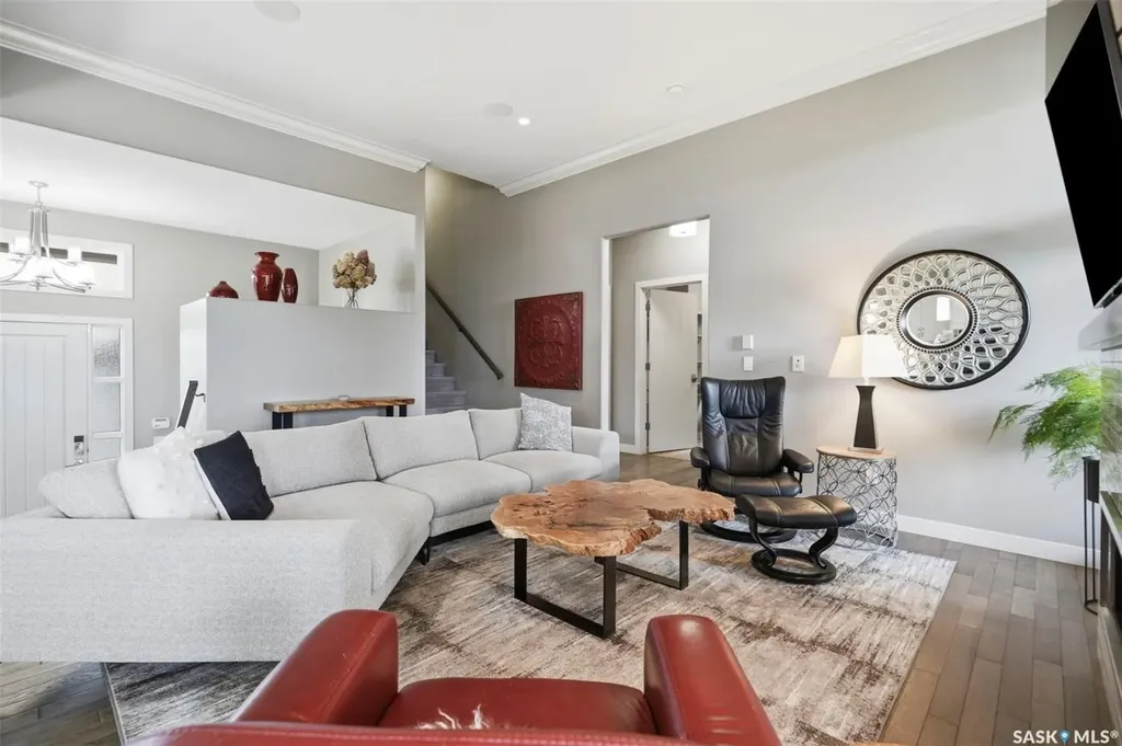 154 Flegel Court Saskatoon SK S7V 0B9