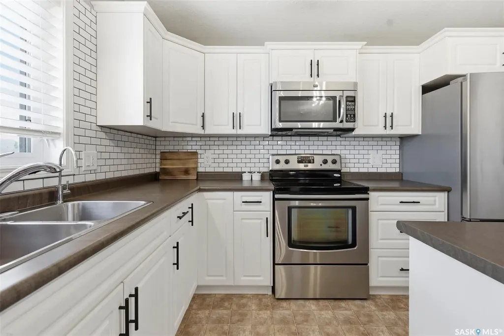 310 Martens Avenue Warman SK S0K 4S3