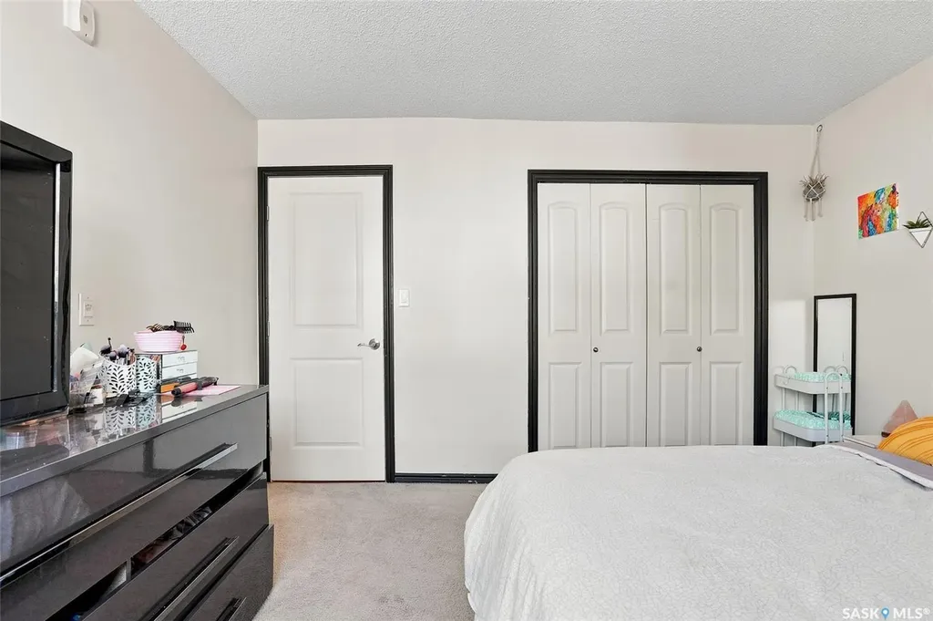 254 Pinehouse Place Saskatoon SK S7K 4X1