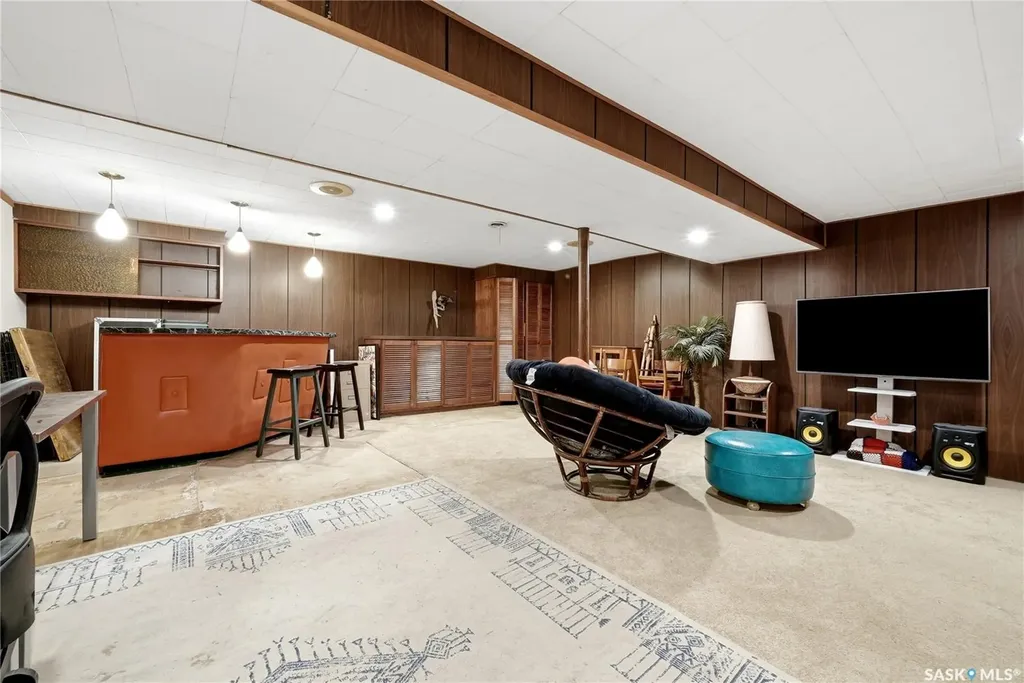 111 Bell Street Regina SK S4S 4C2