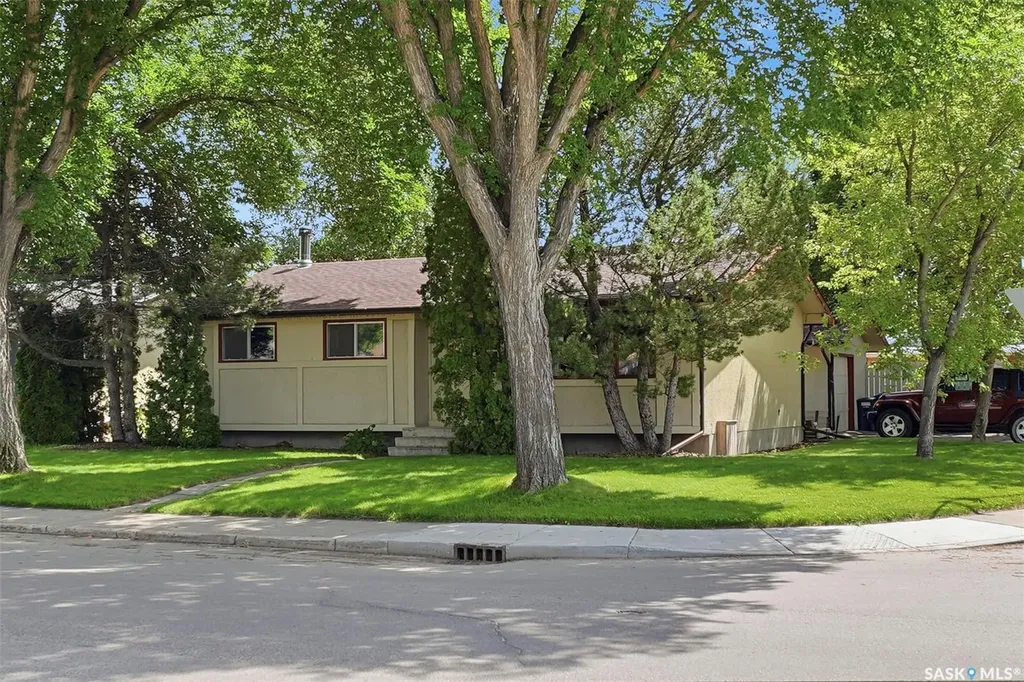 2145 37th Street W Saskatoon SK S7L 4E6