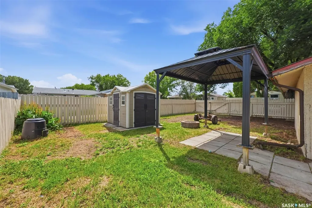 2145 37th Street W Saskatoon SK S7L 4E6