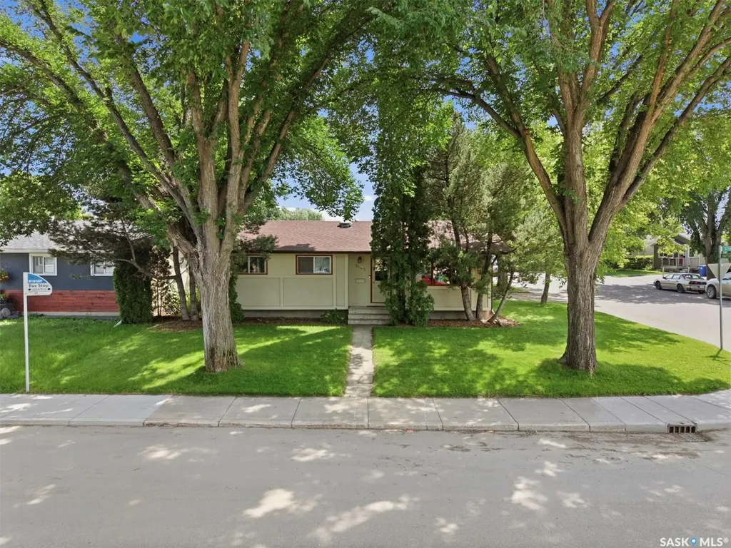 2145 37th Street W Saskatoon SK S7L 4E6