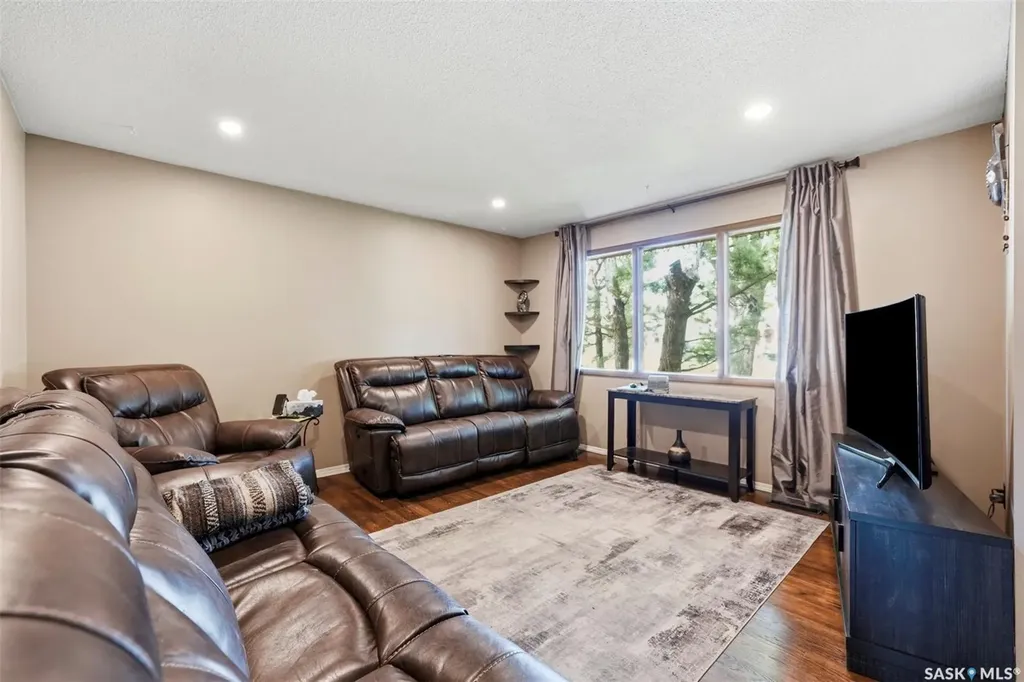 2145 37th Street W Saskatoon SK S7L 4E6