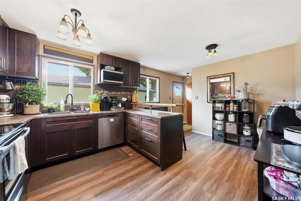 2145 37th Street W Saskatoon SK S7L 4E6