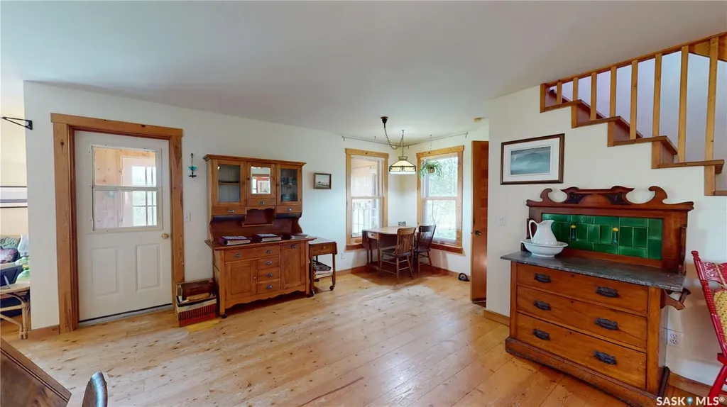 120 Bergheim Road Aberdeen Rm No. 373 SK S7A 0A5