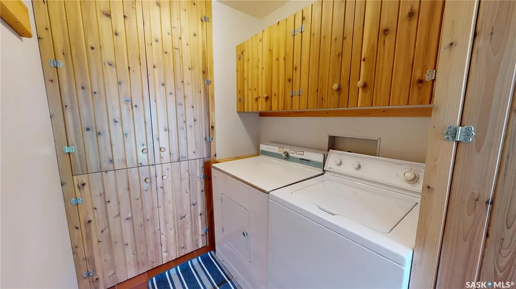 120 Bergheim Road Aberdeen Rm No. 373 SK S7A 0A5