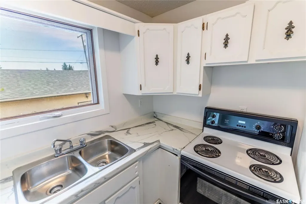 1415 Caribou Street W Moose Jaw SK S6H 7M4