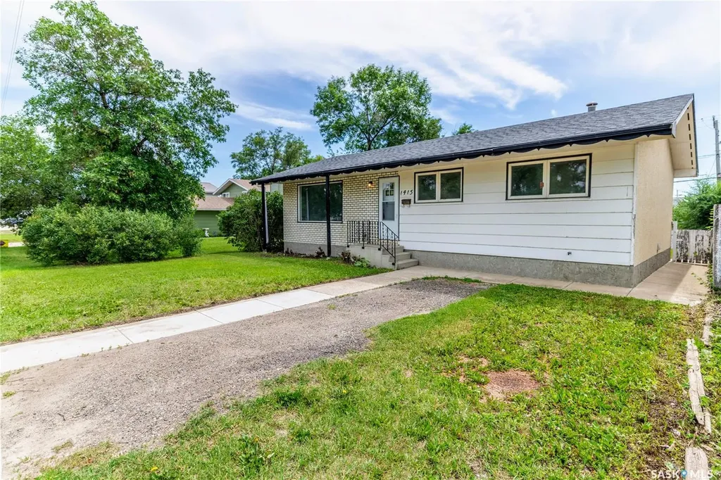 1415 Caribou Street W Moose Jaw SK S6H 7M4
