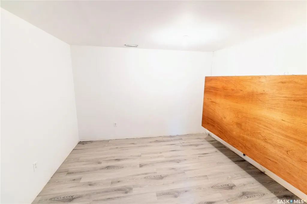 1415 Caribou Street W Moose Jaw SK S6H 7M4
