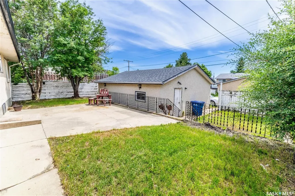 1415 Caribou Street W Moose Jaw SK S6H 7M4