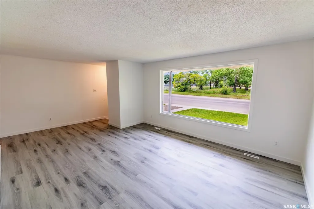 1415 Caribou Street W Moose Jaw SK S6H 7M4