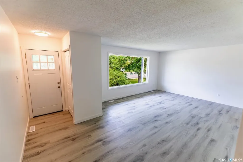 1415 Caribou Street W Moose Jaw SK S6H 7M4