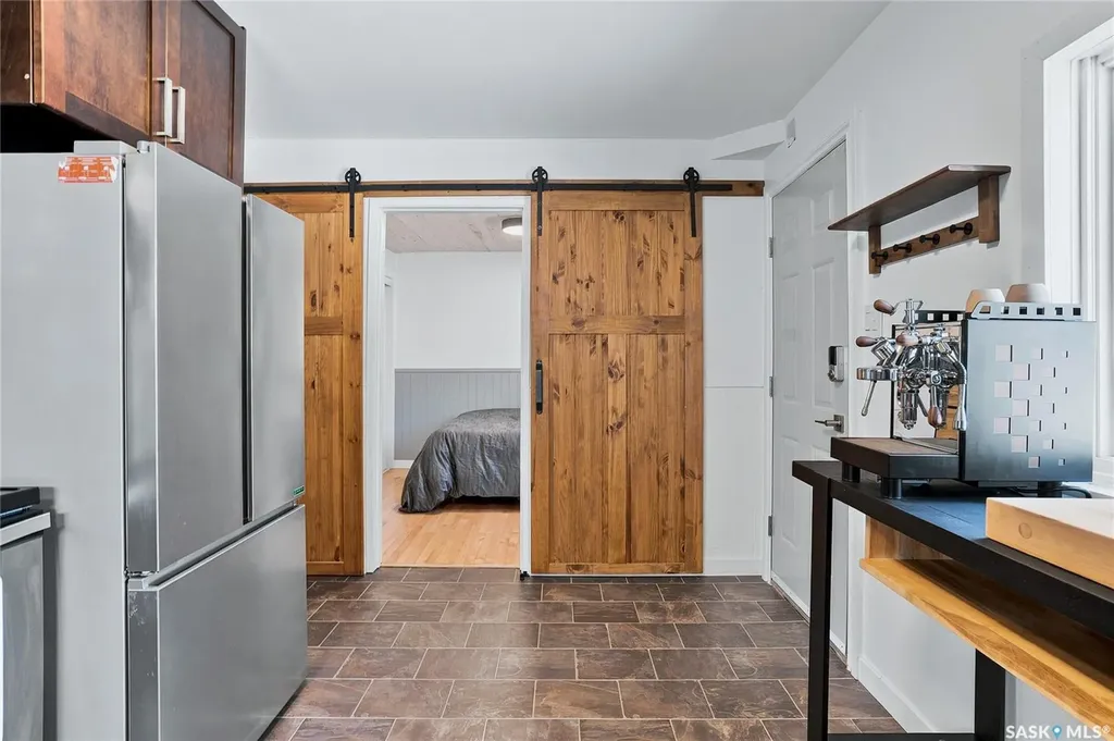 837 5th Street E Saskatoon SK S7H 1G8