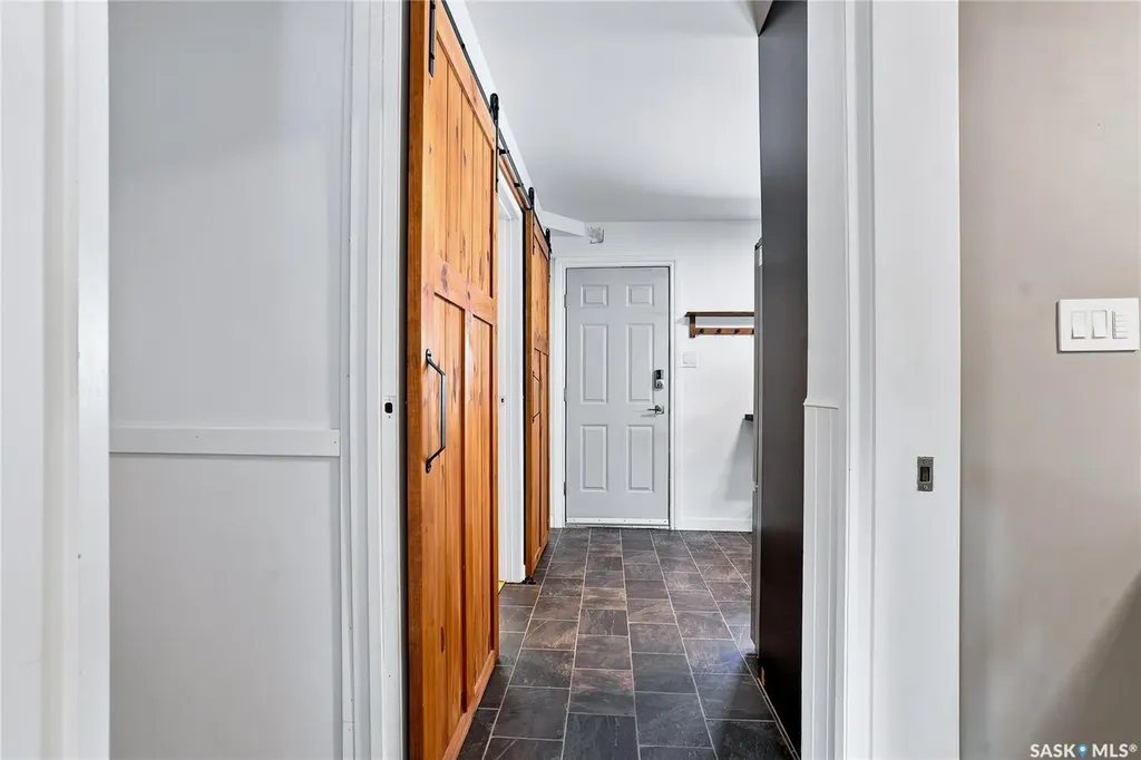 837 5th Street E Saskatoon SK S7H 1G8
