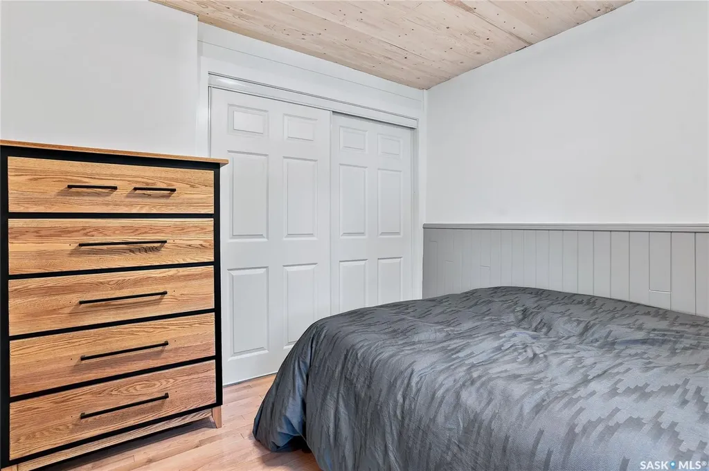837 5th Street E Saskatoon SK S7H 1G8