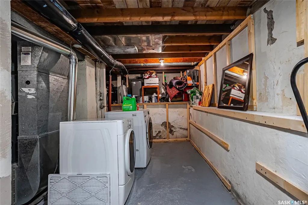 837 5th Street E Saskatoon SK S7H 1G8