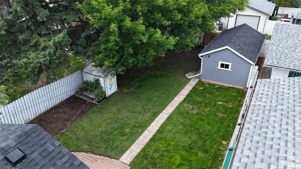837 5th Street E Saskatoon SK S7H 1G8
