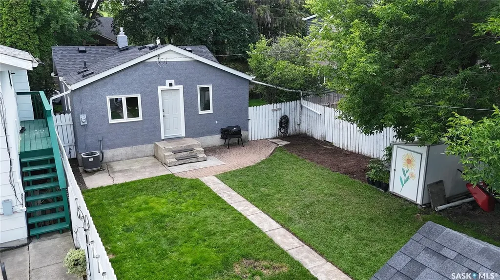 837 5th Street E Saskatoon SK S7H 1G8