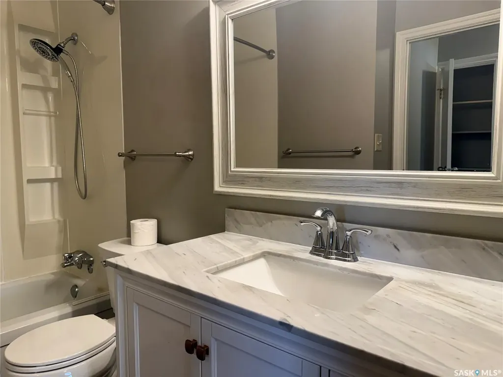 59 Wood Lily Drive Moose Jaw SK S6J 1H1