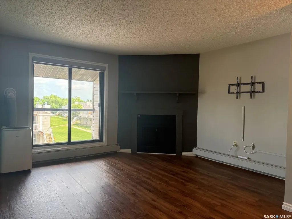 59 Wood Lily Drive Moose Jaw SK S6J 1H1