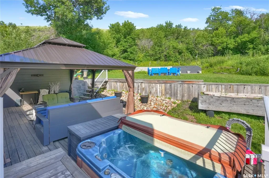 28 Alice Crescent North Grove SK S0H 4C0