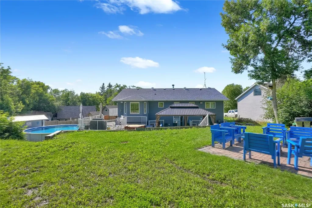28 Alice Crescent North Grove SK S0H 4C0